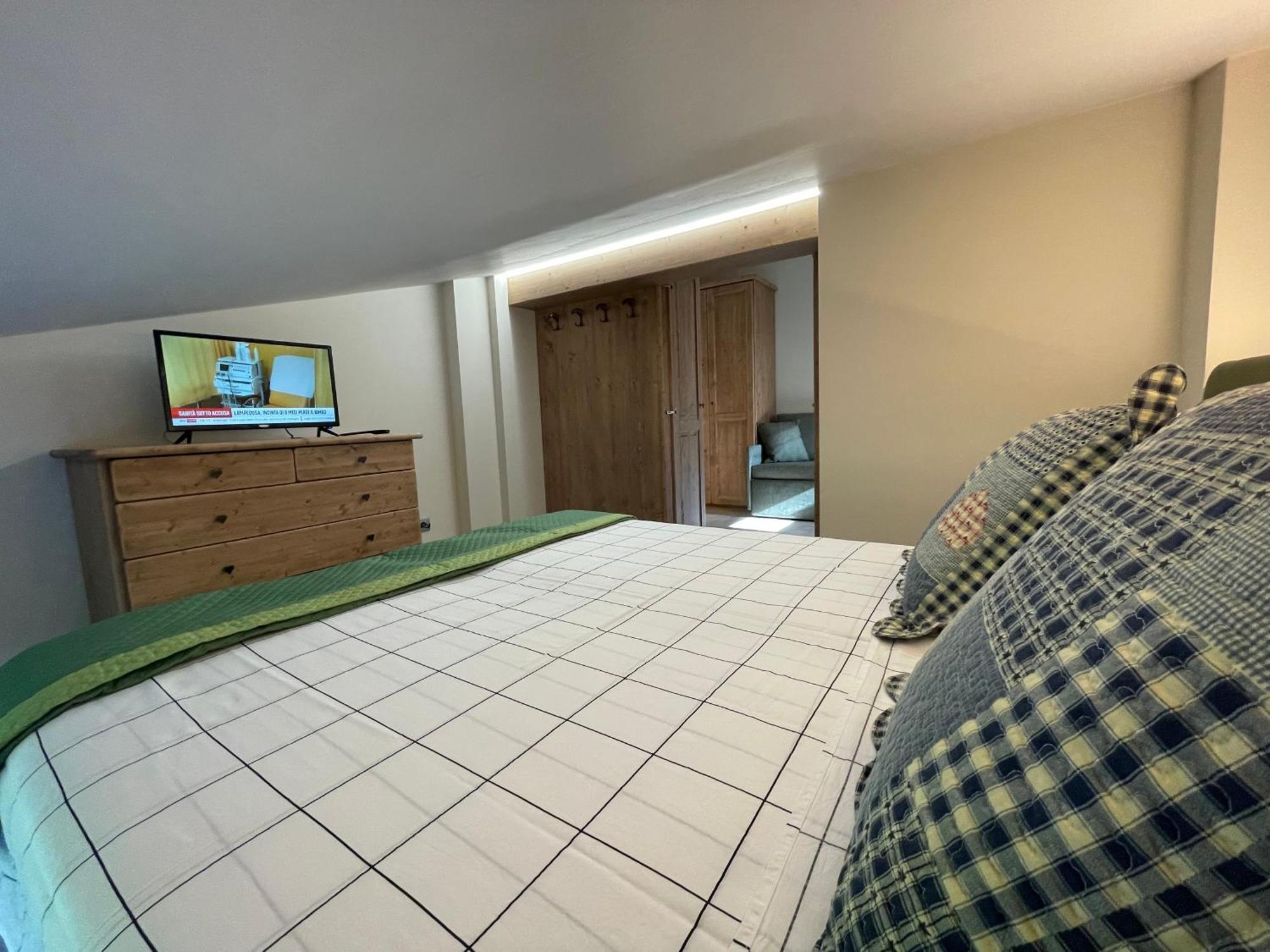 La Casina Di Oscar Ad Ao V Combe Vda Quart 0014 E 00I6公寓 外观 照片