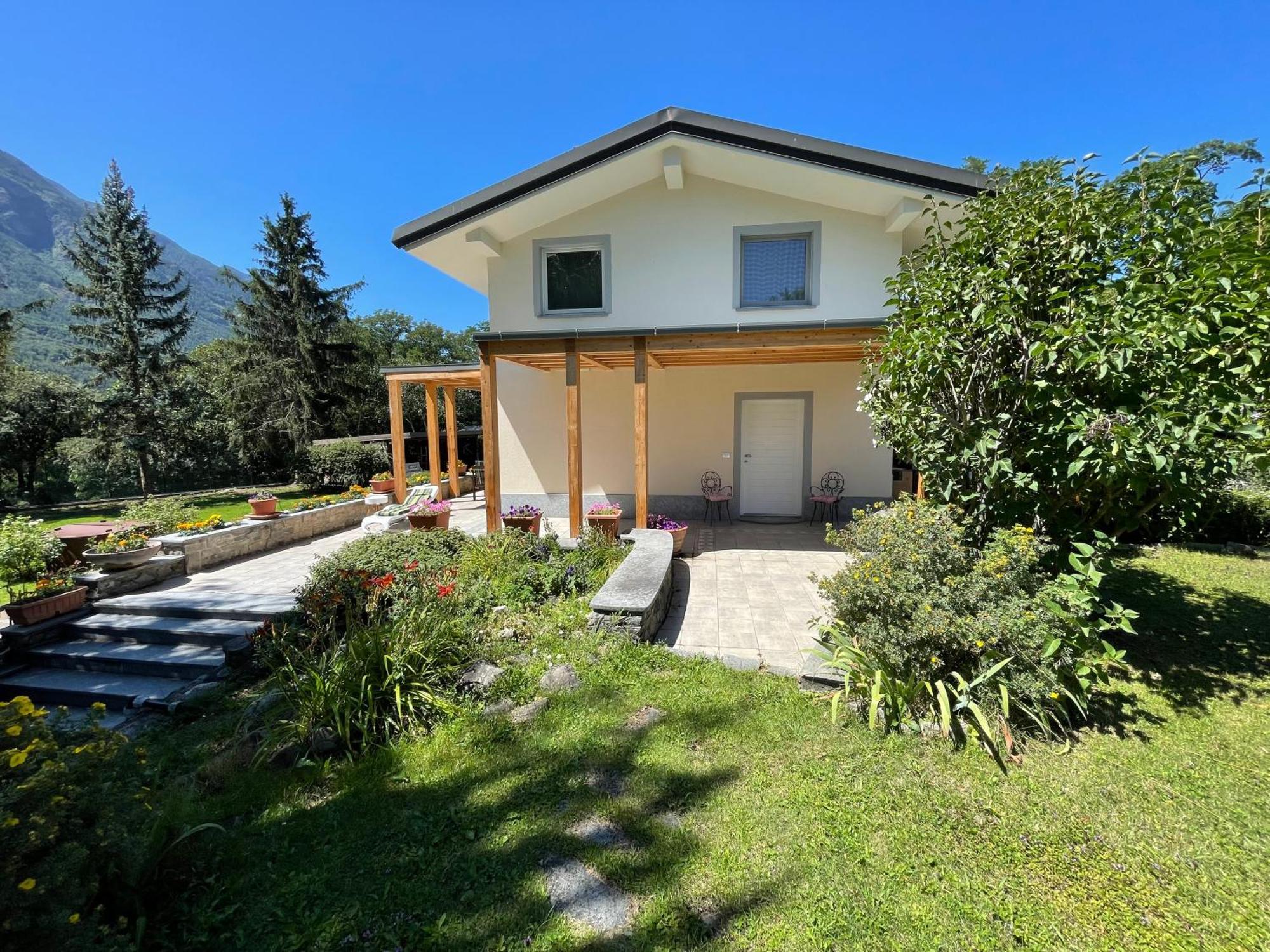 La Casina Di Oscar Ad Ao V Combe Vda Quart 0014 E 00I6公寓 外观 照片